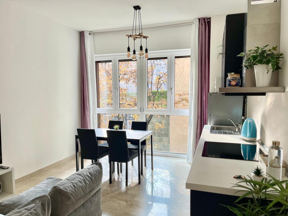 The White House, Modern Apartment In Center Milan Luaran gambar