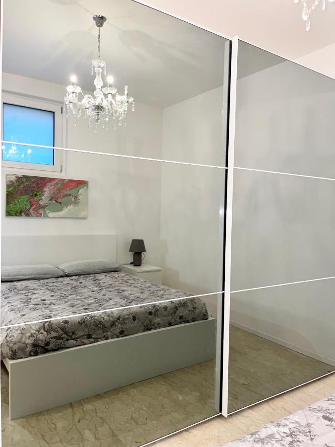 The White House, Modern Apartment In Center Milan Luaran gambar