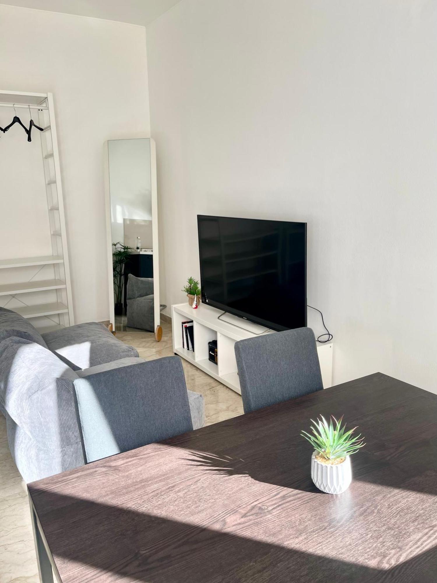 The White House, Modern Apartment In Center Milan Luaran gambar
